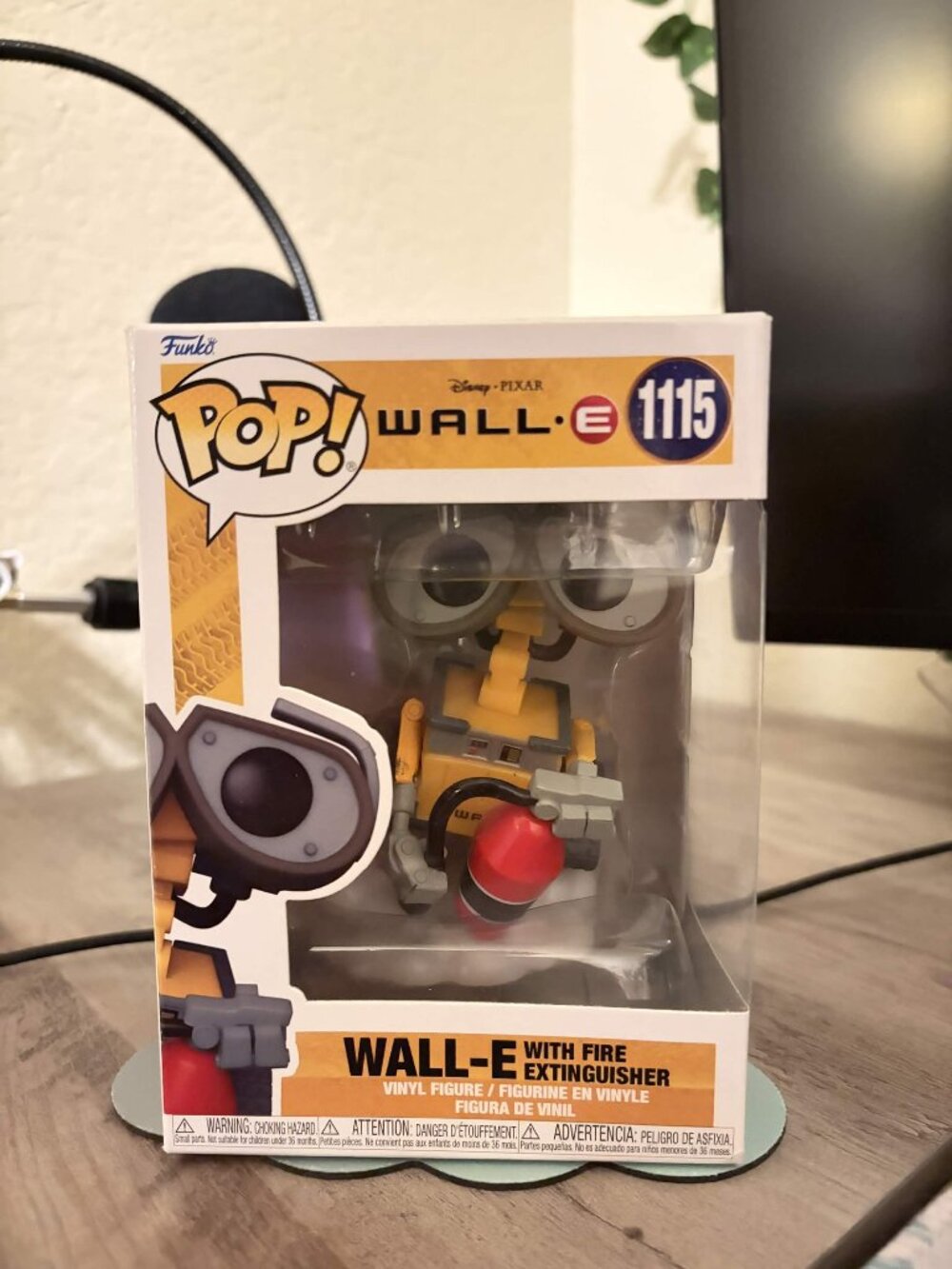 Funko Pop Disney Pixar WALL-E with Fire Extinguisher #1115